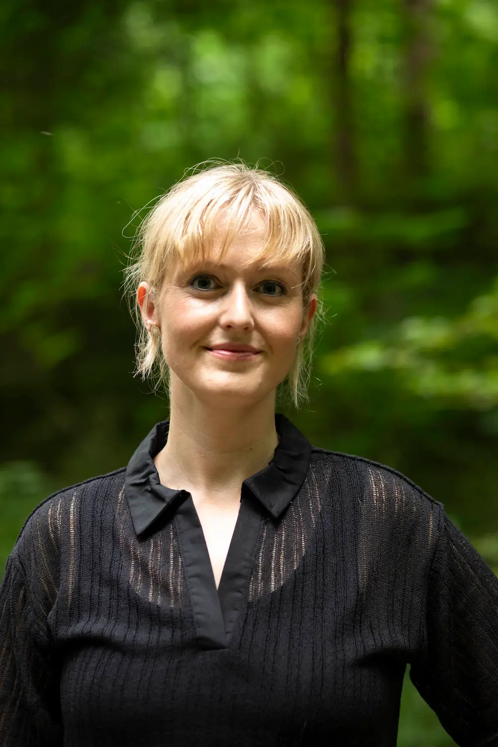 Sonja Reuter im Wald – persönliche Begleitung mit der KORA Methode